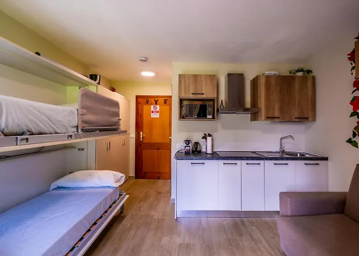 Cervinia In Out - With Terrace Брей-Червінія